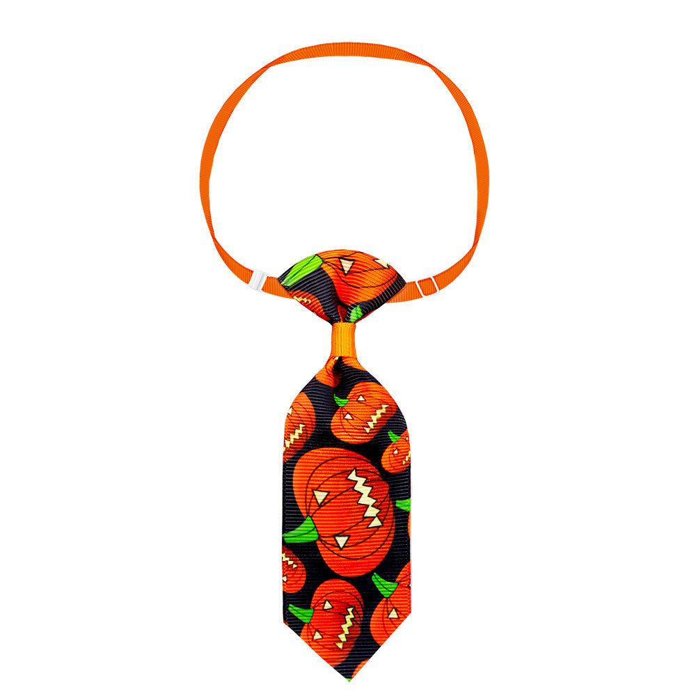 De nieuwe Wonderland Pet Halloween-serie met Halloween-schedel en stropdas