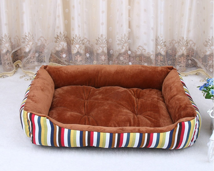 Cozy Teddy cat litter bed made of soft PP cotton with a striped design, perfect for pets to relax and enjoy.