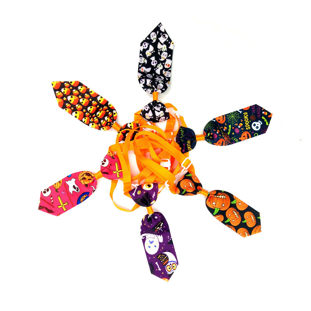 De nieuwe Wonderland Pet Halloween-serie met Halloween-schedel en stropdas