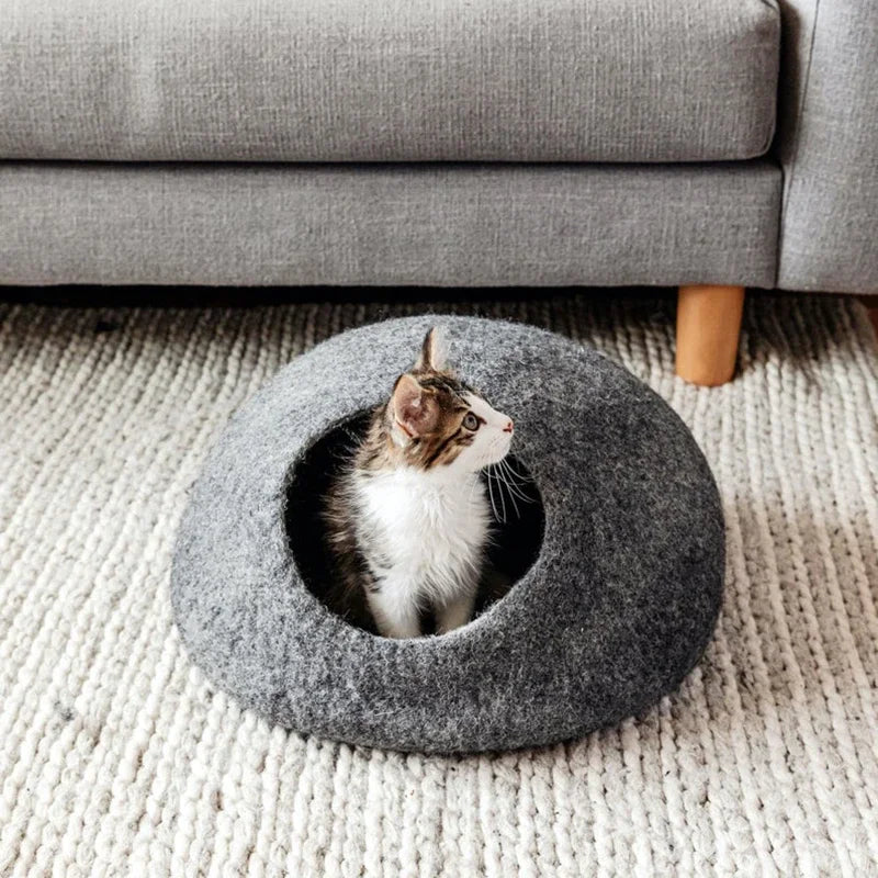 Handcrafted Wool Cat Bed